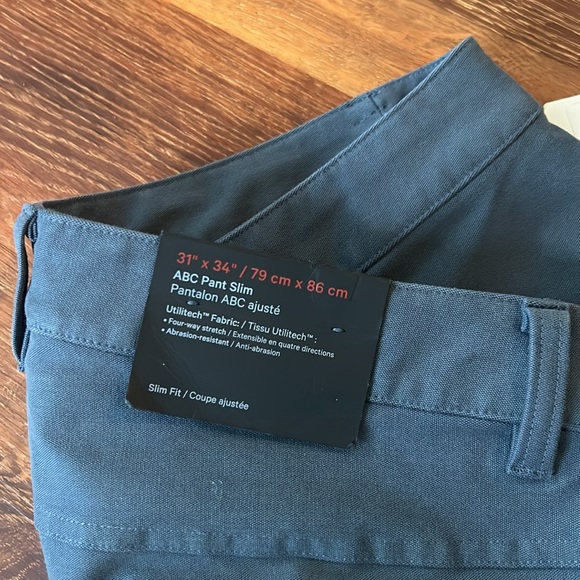 Lululemon ABC pants slim - Picture 4 of 5